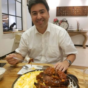 Iñigo Bejar | Indonesia | Enjoying local gastronomy | E&M Combustion
